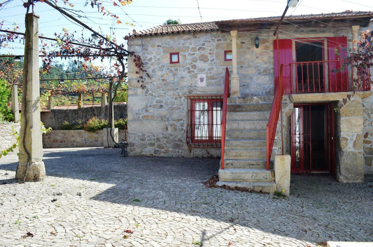 Casa Dos Namorados 발르 드 캄브라 외부 사진