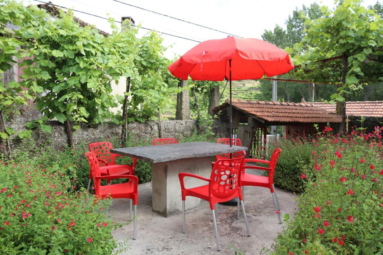 Casa Dos Namorados 발르 드 캄브라 외부 사진